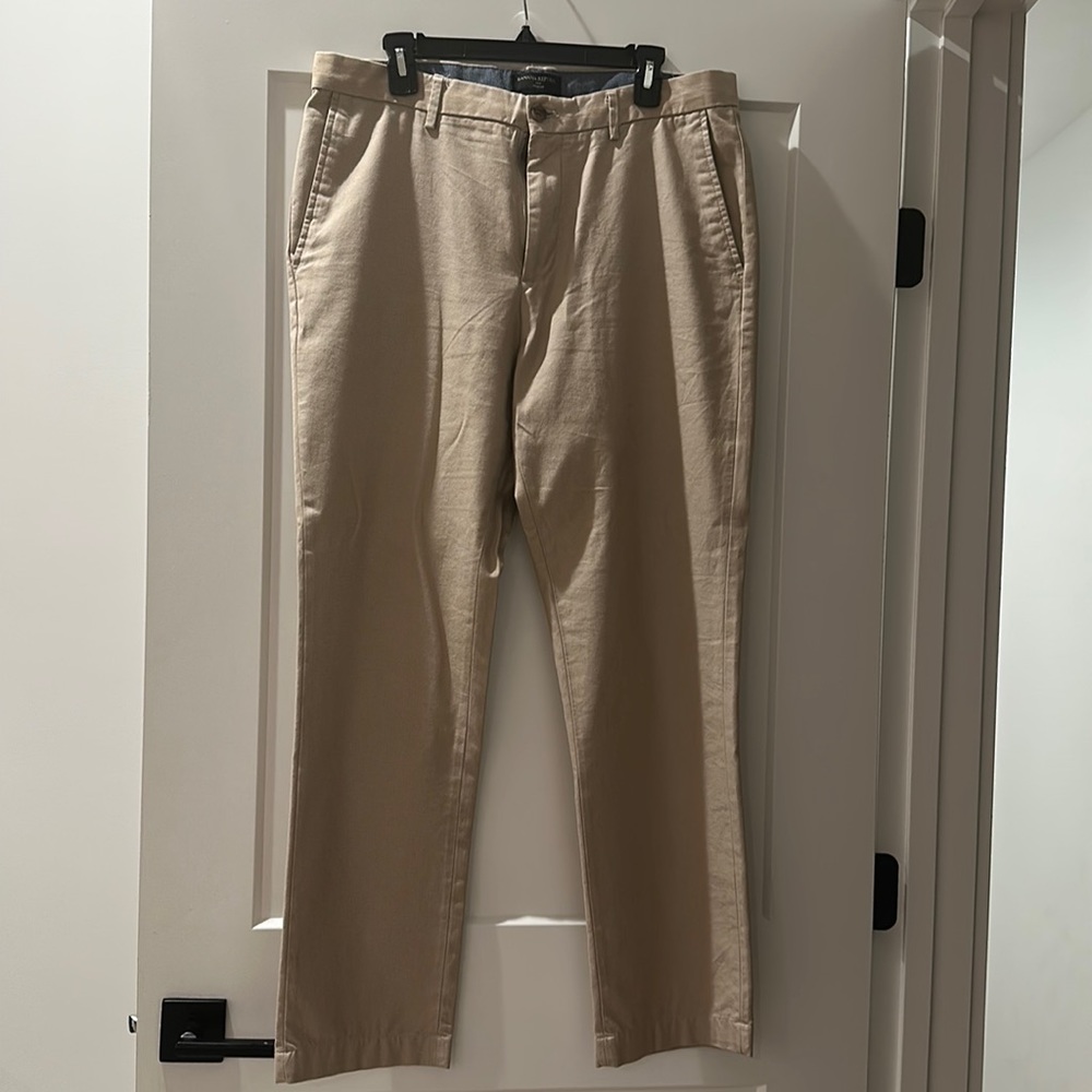 Banana Republic khaki slim fit